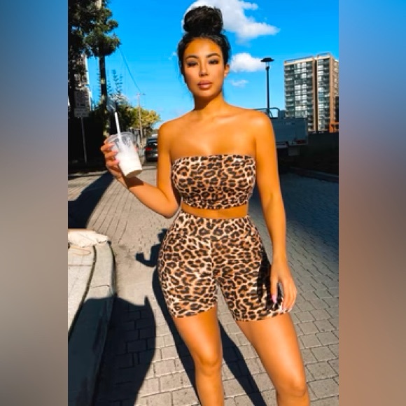 Fashion Nova Command Attention Biker Short Set - Leopard - Picture 1 of 7